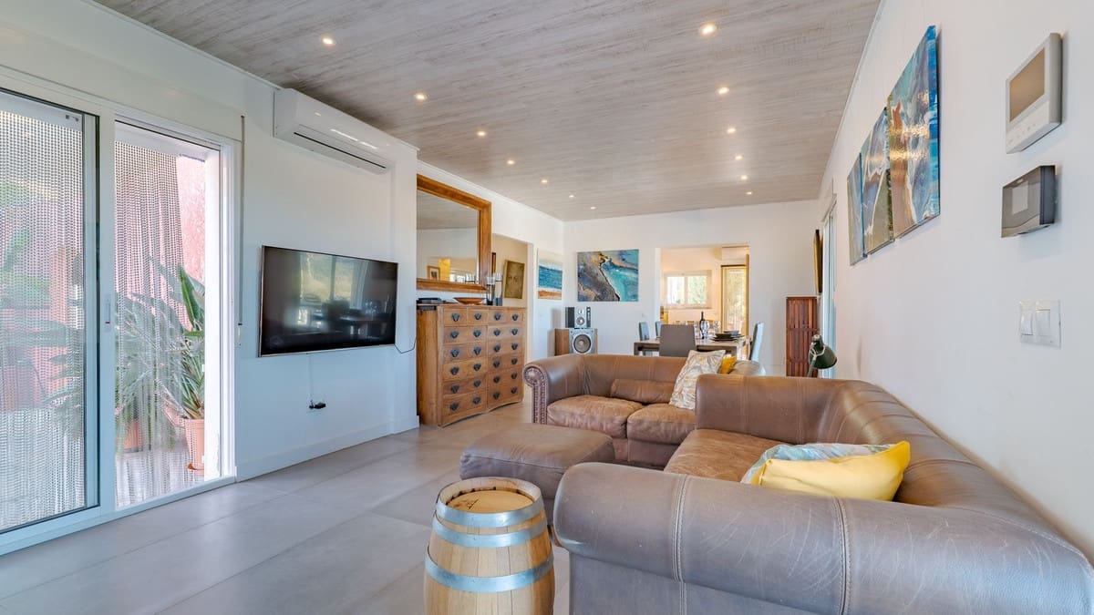 3 soverom Villa til salgs i Almogia med svømmebasseng garasje - € 450 000 (Ref: 9189002)