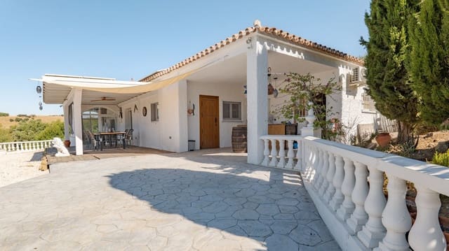 3 sypialnia Willa na sprzedaż w Almogía z basenem garażem - 450 000 € (Ref: 9189002)