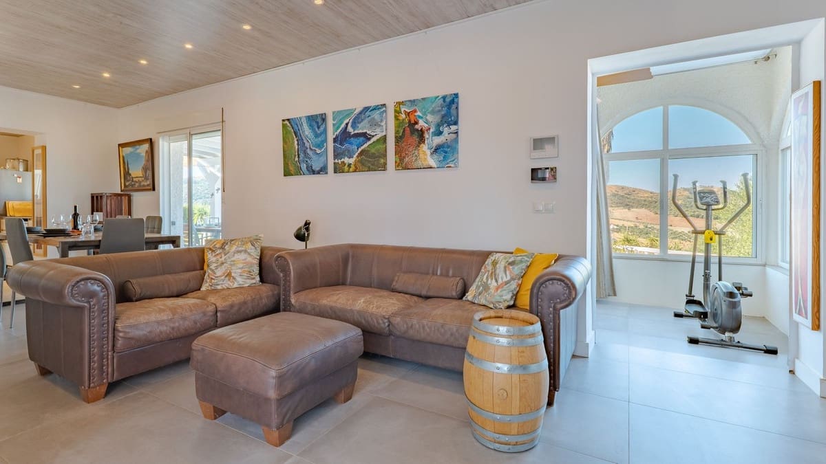 3 soverom Villa til salgs i Almogia med svømmebasseng garasje - € 450 000 (Ref: 9189002)