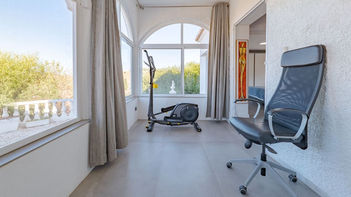 3 soverom Villa til salgs i Almogia med svømmebasseng garasje - € 450 000 (Ref: 9189002)