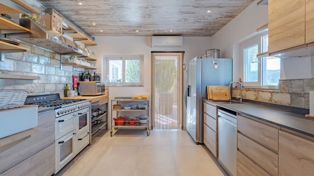 3 sypialnia Willa na sprzedaż w Almogía z basenem garażem - 450 000 € (Ref: 9189002)