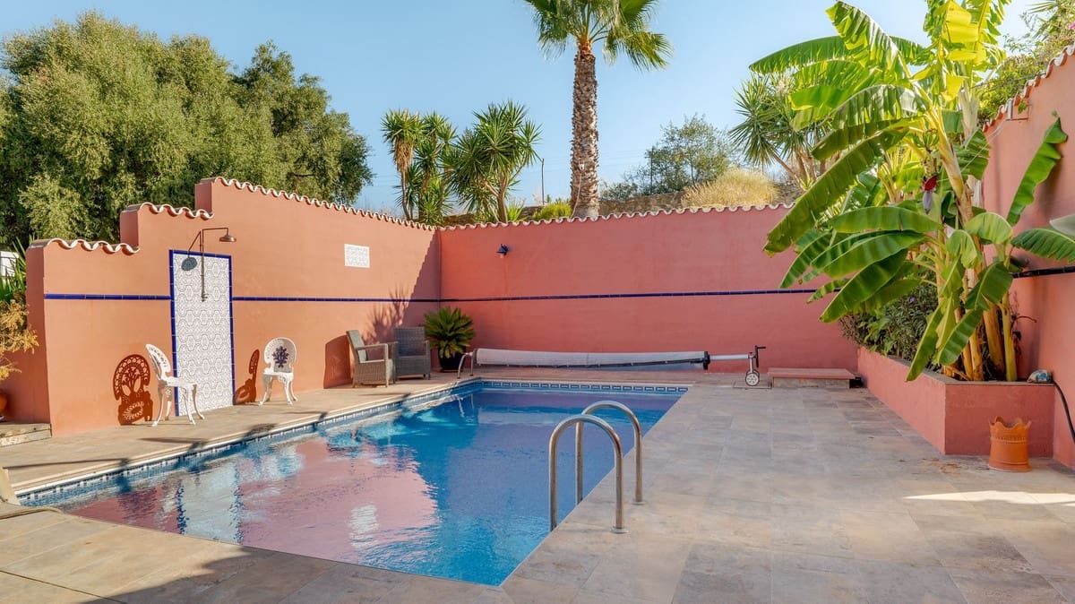 3 soverom Villa til salgs i Almogia med svømmebasseng garasje - € 450 000 (Ref: 9189002)