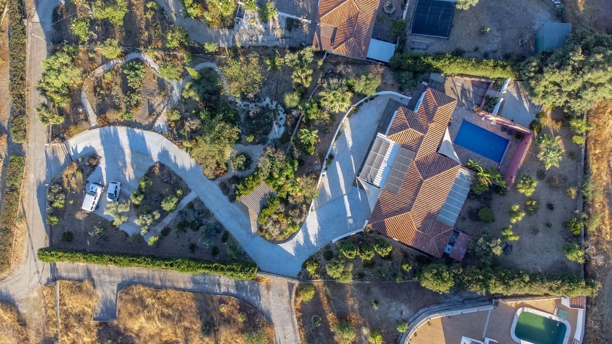 3 soverom Villa til salgs i Almogia med svømmebasseng garasje - € 450 000 (Ref: 9189002)