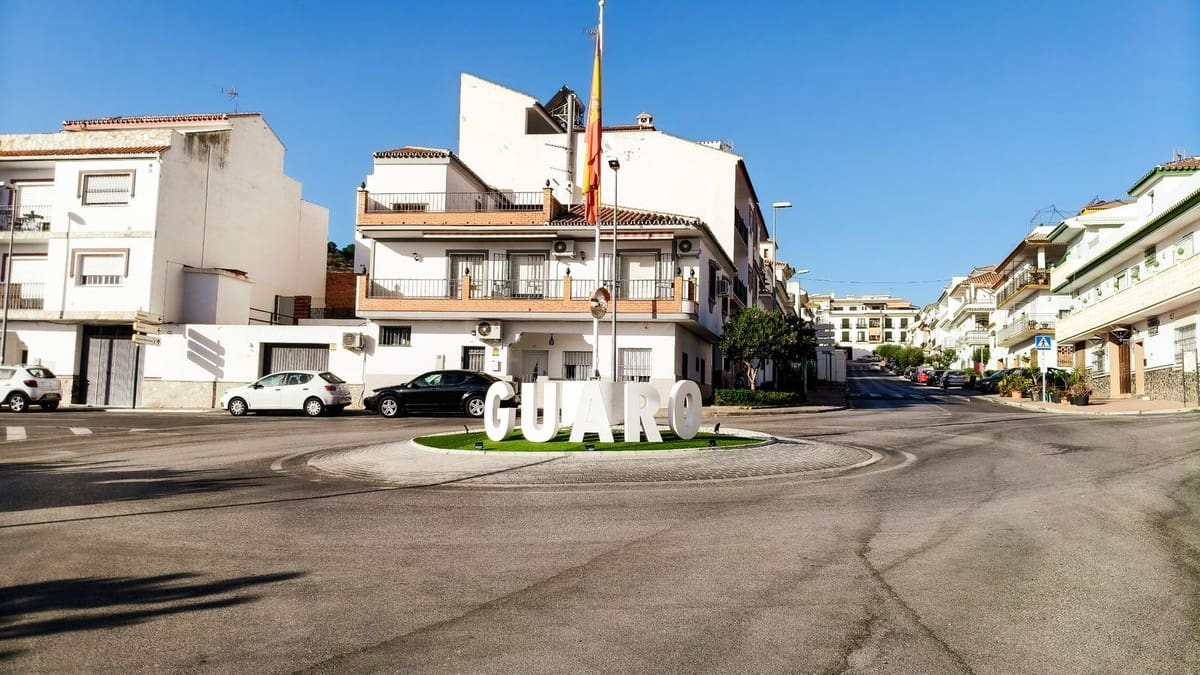 2 chambre Maison de Ville à vendre à Guaro - 219 000 € (Ref: 9245780)