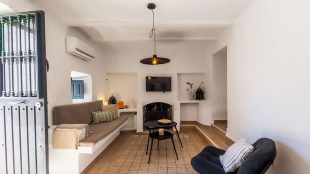 2 bedroom Townhouse for sale in Guaro - € 219,000 (Ref: 9245780)