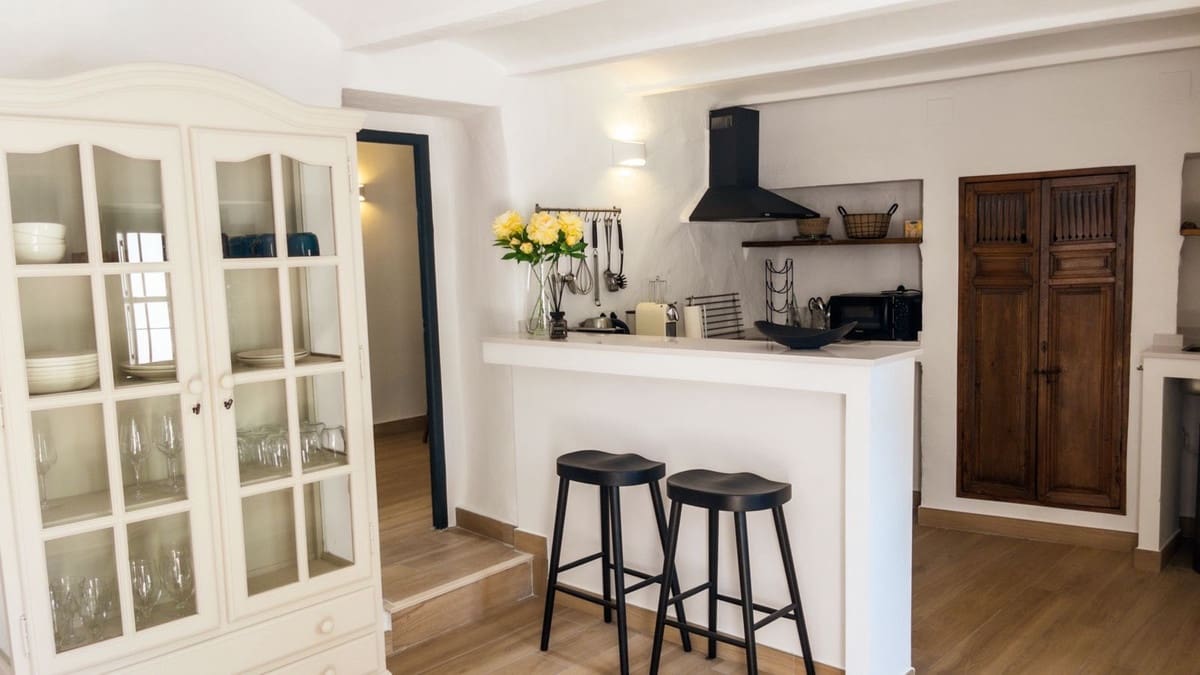 2 bedroom Townhouse for sale in Guaro - € 219,000 (Ref: 9245780)