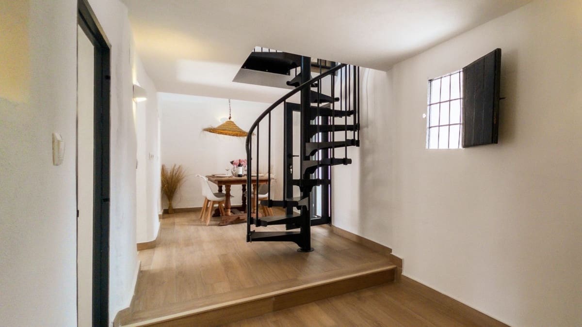 2 bedroom Townhouse for sale in Guaro - € 219,000 (Ref: 9245780)