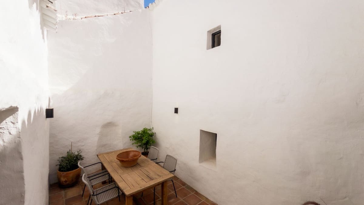 2 bedroom Townhouse for sale in Guaro - € 219,000 (Ref: 9245780)