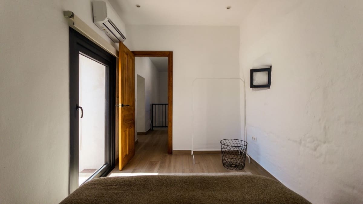 2 bedroom Townhouse for sale in Guaro - € 219,000 (Ref: 9245780)