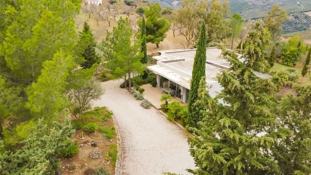 6 sypialnia Finka/Dom wiejski na sprzedaż w Riogordo z basenem garażem - 1 200 000 € (Ref: 9249388)