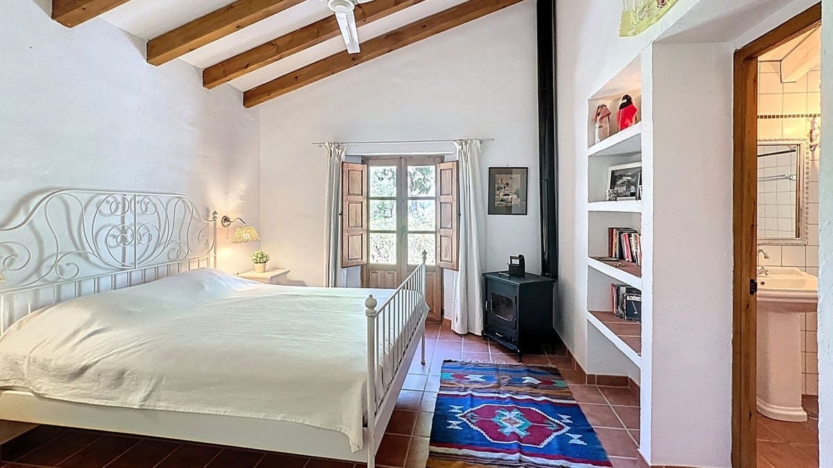 6 soverom Finca/Herregård til salgs i Riogordo med svømmebasseng garasje - € 1 200 000 (Ref: 9249388)