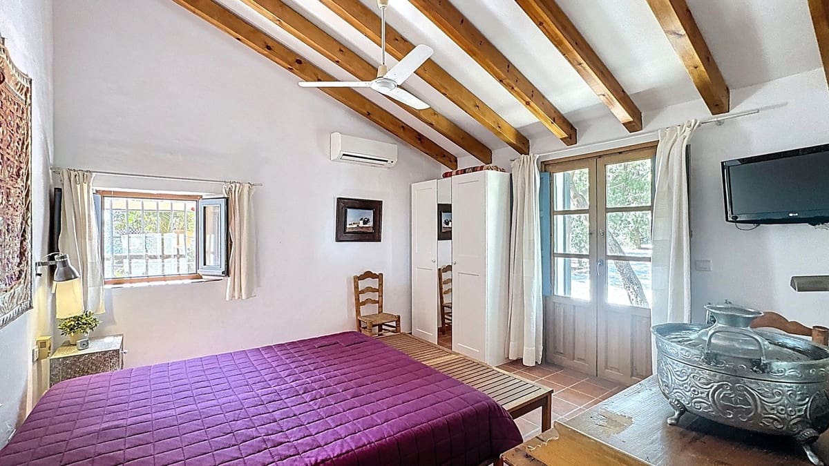 6 soverom Finca/Herregård til salgs i Riogordo med svømmebasseng garasje - € 1 200 000 (Ref: 9249388)