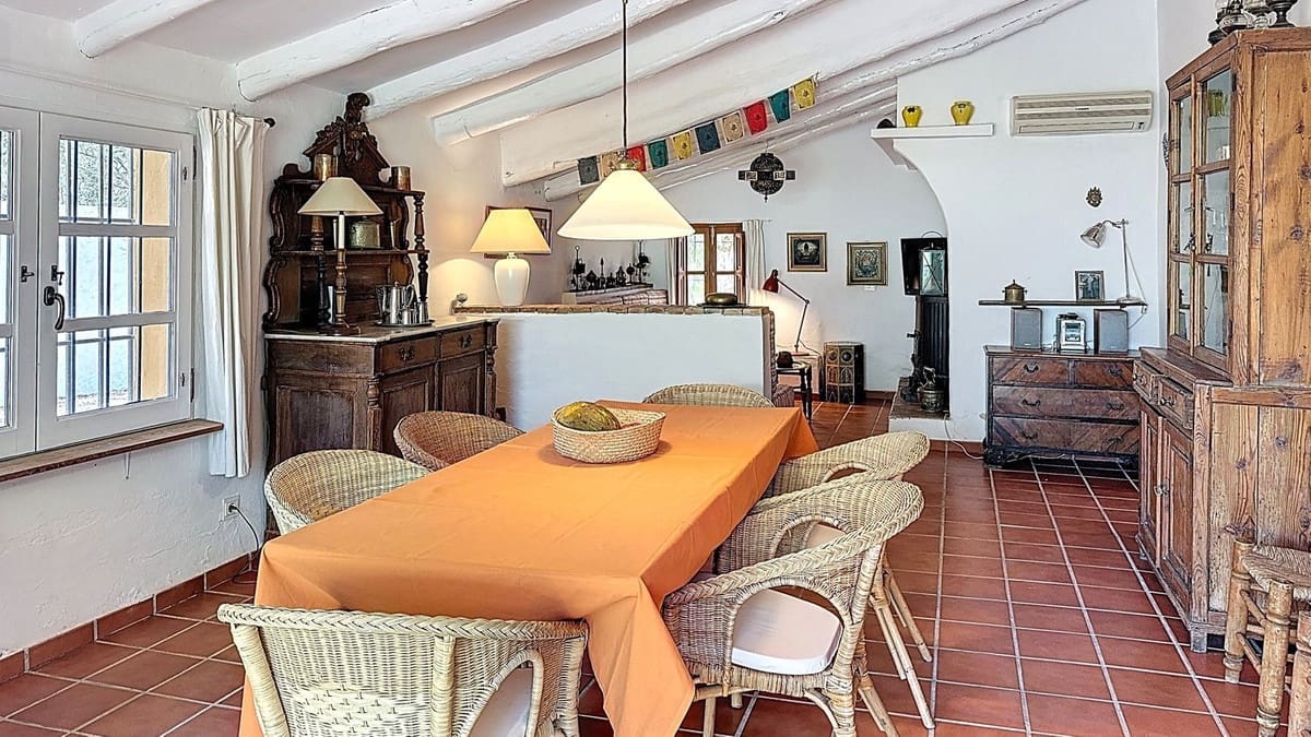 6 soverom Finca/Herregård til salgs i Riogordo med svømmebasseng garasje - € 1 200 000 (Ref: 9249388)