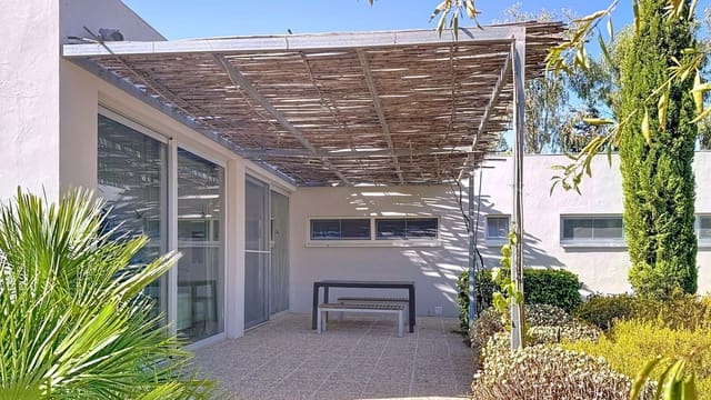 6 sypialnia Finka/Dom wiejski na sprzedaż w Riogordo z basenem garażem - 1 200 000 € (Ref: 9249388)