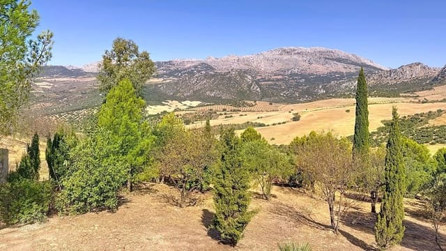 6 sypialnia Finka/Dom wiejski na sprzedaż w Riogordo z basenem garażem - 1 200 000 € (Ref: 9249388)