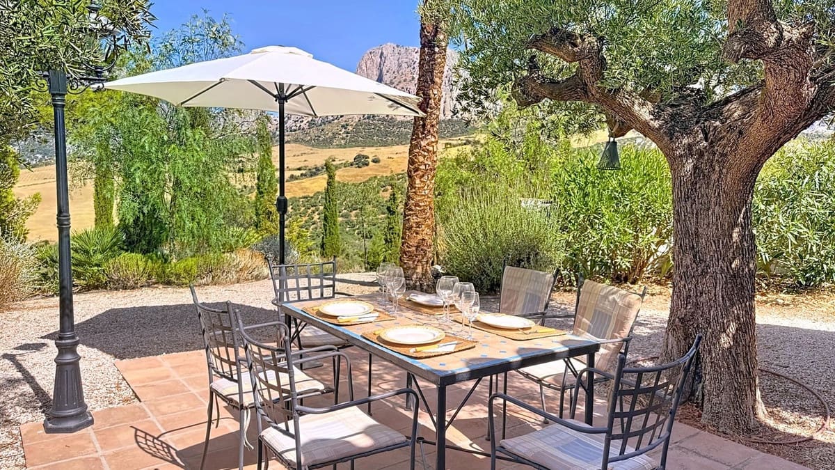 6 soverom Finca/Herregård til salgs i Riogordo med svømmebasseng garasje - € 1 200 000 (Ref: 9249388)