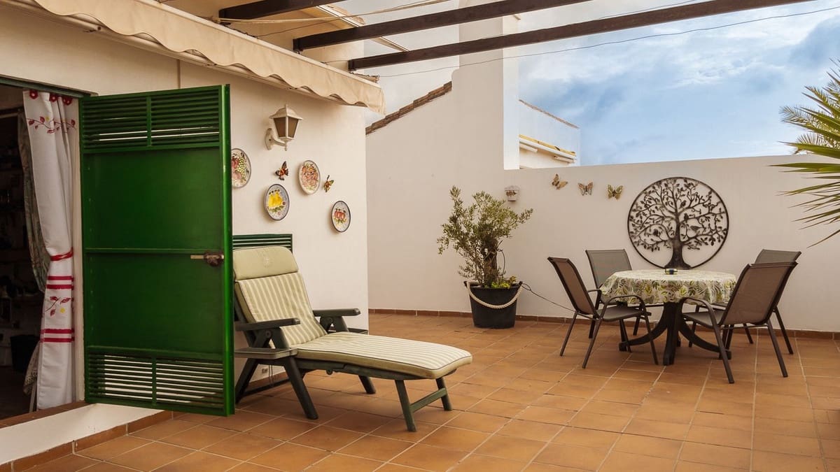 2 bedroom Apartment for sale in Bel-Air with pool garage - € 360,000 (Ref: 9263157)