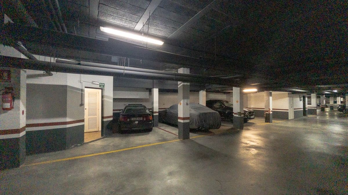 2 bedroom Apartment for sale in Bel-Air with pool garage - € 360,000 (Ref: 9263157)