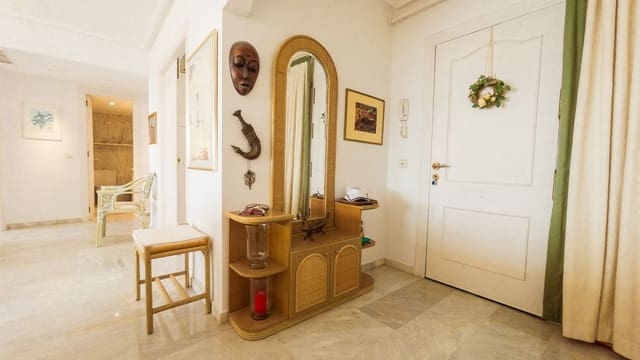 2 soverom Leilighet til salgs i Bel-Air, Estepona med svømmebasseng garasje - € 360 000 (Ref: 9263157)