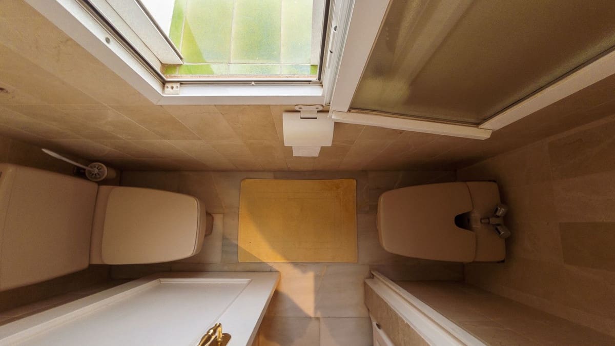 2 bedroom Apartment for sale in Bel-Air with pool garage - € 360,000 (Ref: 9263157)