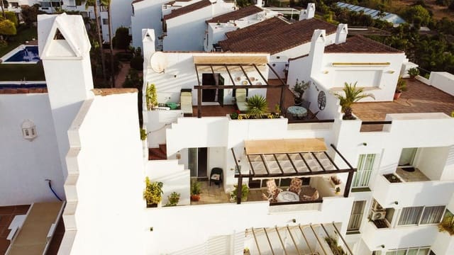 2 soverom Leilighet til salgs i Bel-Air, Estepona med svømmebasseng garasje - € 360 000 (Ref: 9263157)