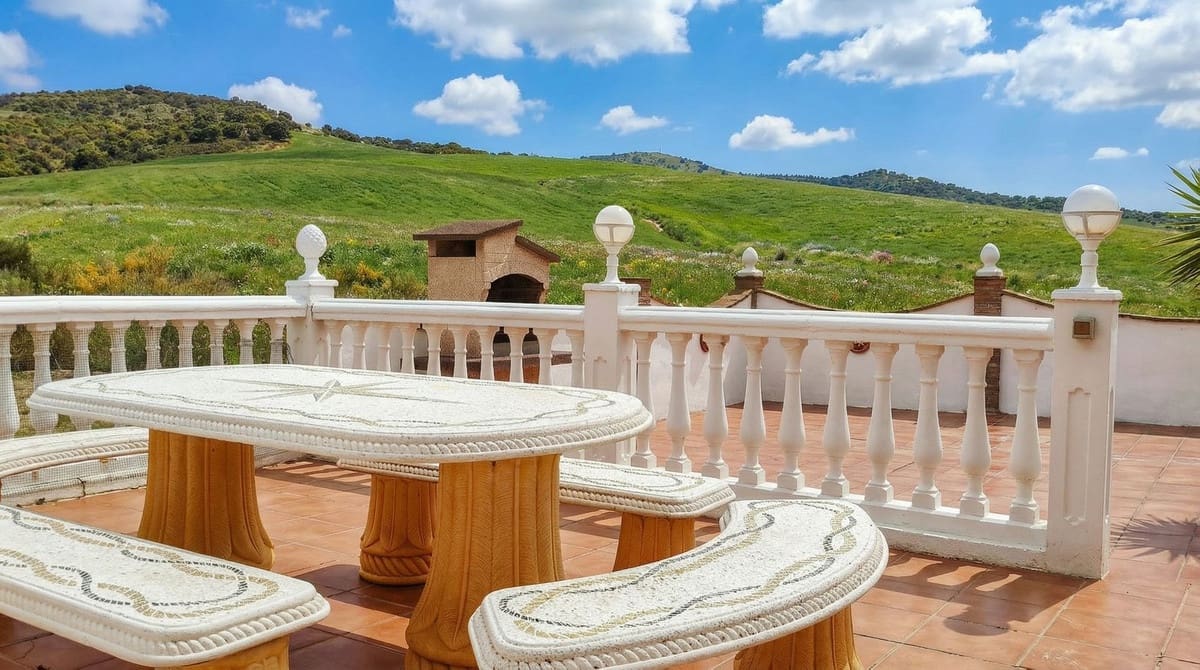 3 bedroom Finca/Country House for sale in Almogia with pool garage - € 275,000 (Ref: 9263776)