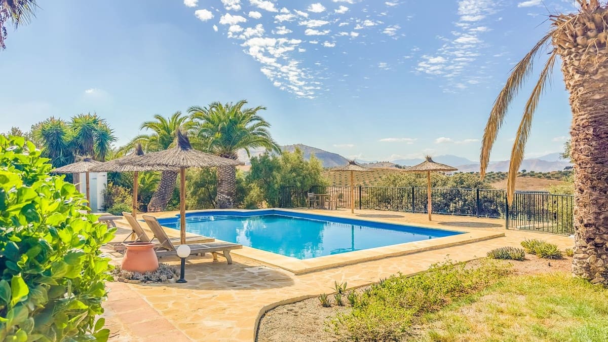 7 quarto Quinta/Casa Rural para venda em Alora com piscina garagem - 1 195 000 € (Ref: 9299065)