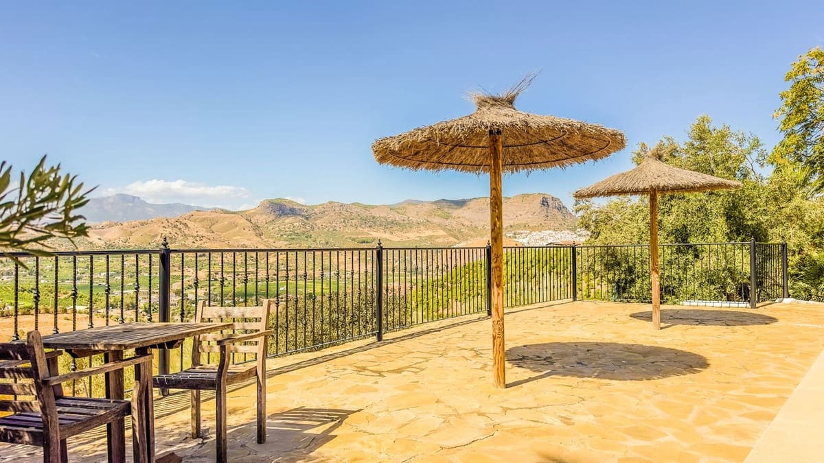 7 quarto Quinta/Casa Rural para venda em Alora com piscina garagem - 1 195 000 € (Ref: 9299065)