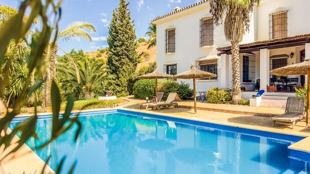 7 soverom Finca/Herregård til salgs i Alora med svømmebasseng garasje - € 1 195 000 (Ref: 9299065)