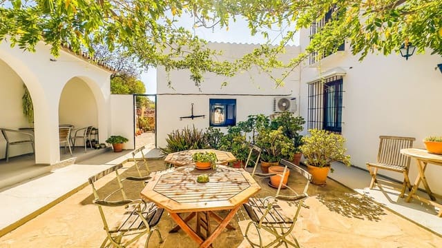 7 soverom Finca/Herregård til salgs i Alora med svømmebasseng garasje - € 1 195 000 (Ref: 9299065)