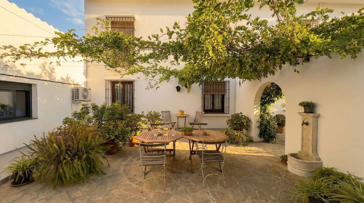 7 bedroom Finca/Country House for sale in Alora with pool garage - € 1,195,000 (Ref: 9299065)