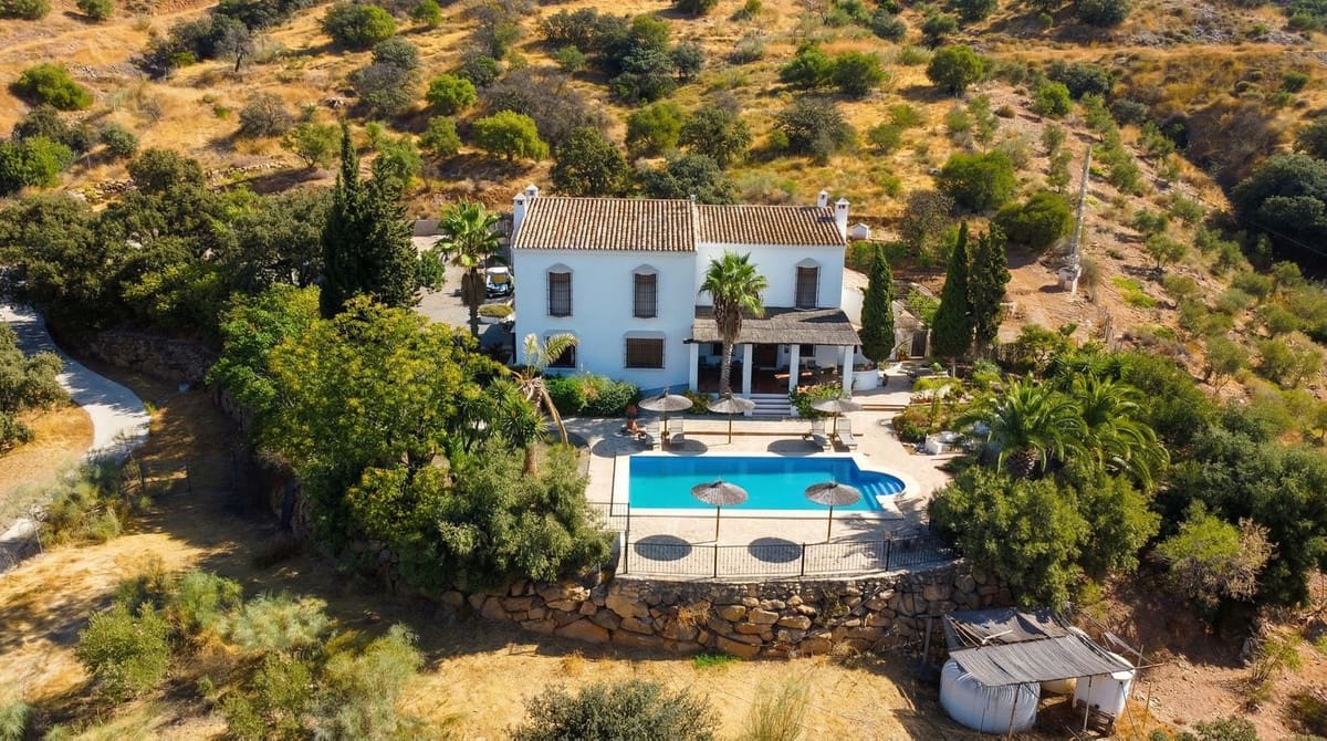 7 bedroom Finca/Country House for sale in Alora with pool garage - € 1,195,000 (Ref: 9299065)