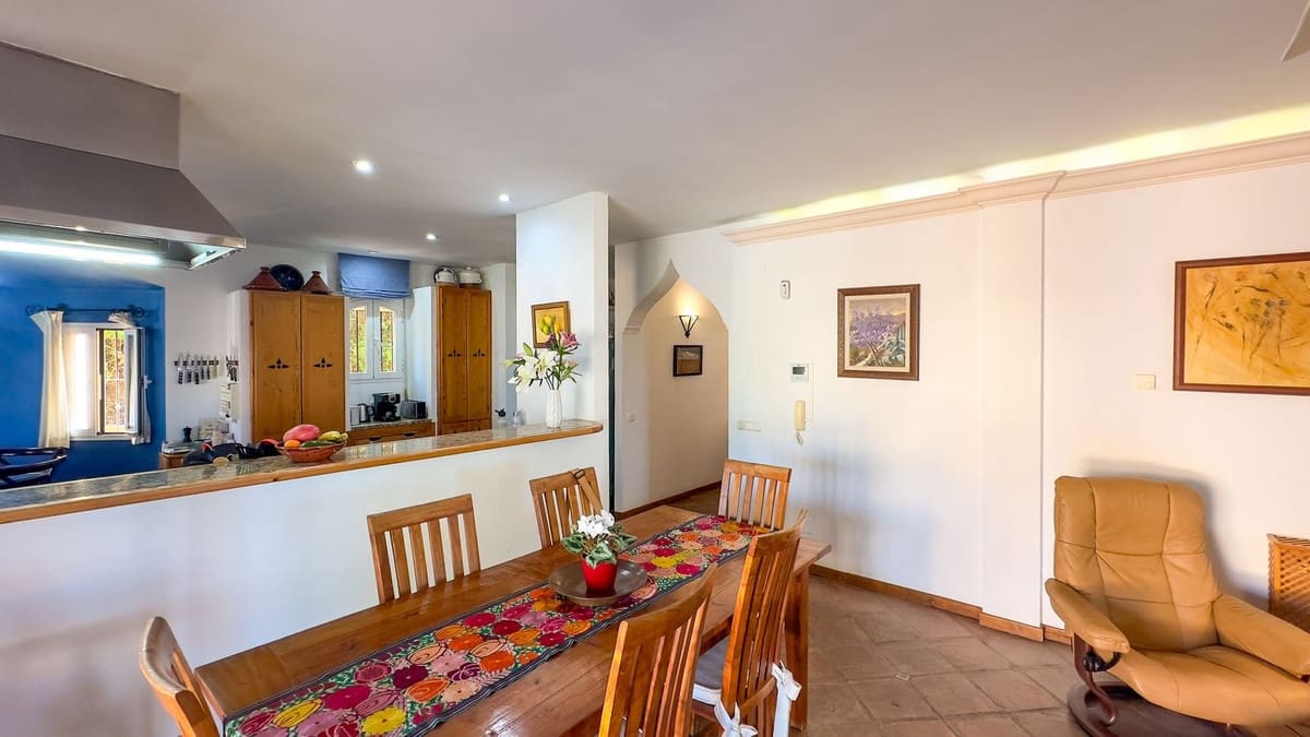 4 sypialnia Willa na sprzedaż w Alhaurin de la Torre z basenem - 1 675 000 € (Ref: 9336968)