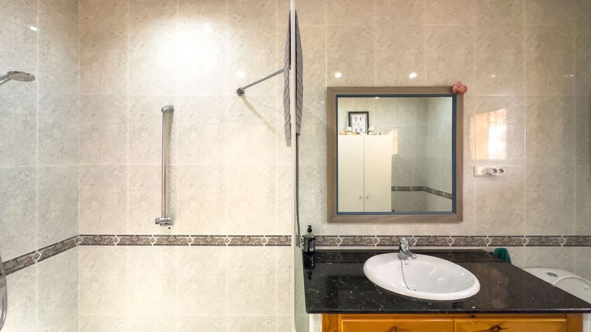 4 sypialnia Willa na sprzedaż w Alhaurin de la Torre z basenem - 1 675 000 € (Ref: 9336968)