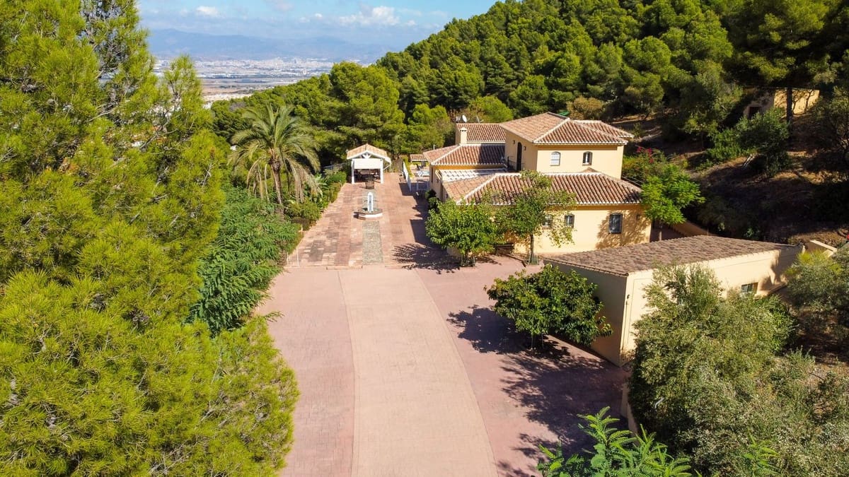 4 sypialnia Willa na sprzedaż w Alhaurin de la Torre z basenem - 1 675 000 € (Ref: 9336968)