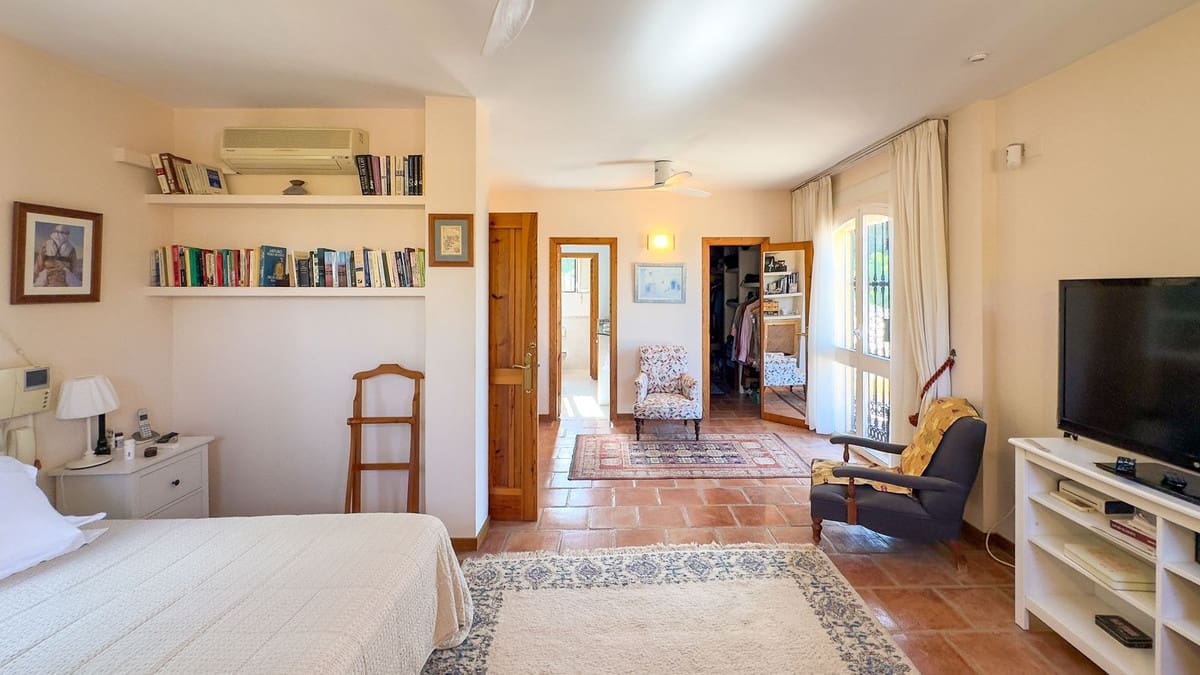 4 chambre Villa/Maison à vendre à Alhaurin de la Torre avec piscine - 1 675 000 € (Ref: 9336968)