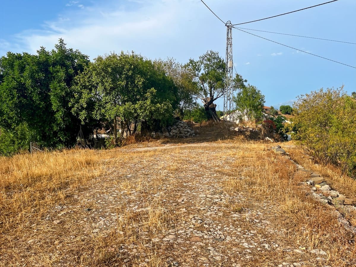 5 bedroom Finca/Country House for sale in Comares - € 288,000 (Ref: 9363271)