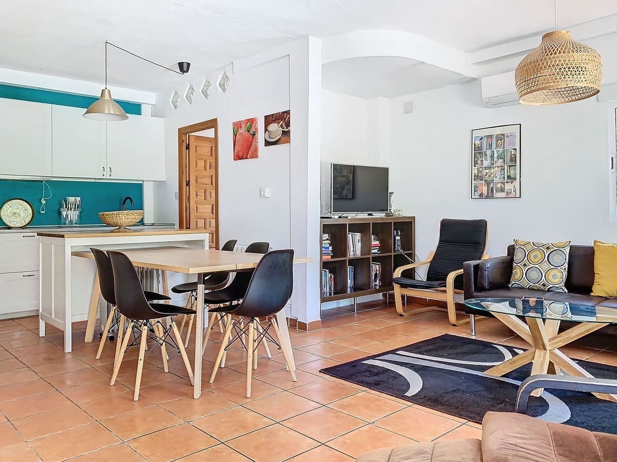 4 sypialnia Finka/Dom wiejski na sprzedaż w Comares z basenem garażem - 249 000 € (Ref: 9363272)