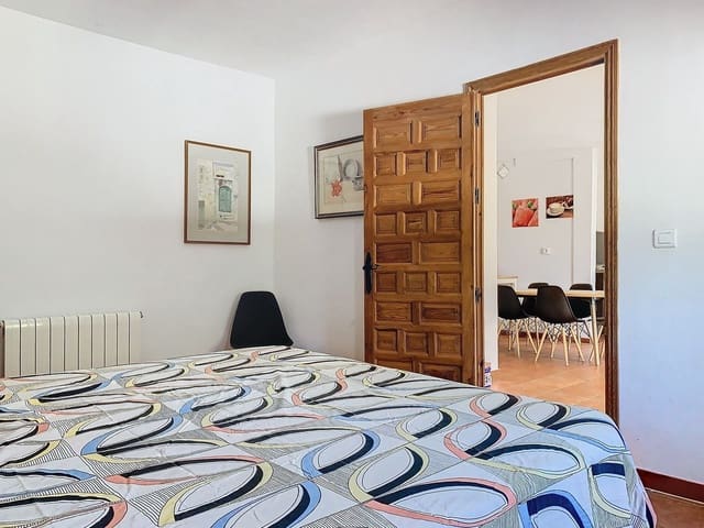 4 soveværelse Finca/Landehus til salg i Comares med swimmingpool garage - € 249.000 (Ref: 9363272)