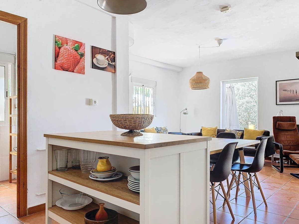 4 chambre Finca/Maison de Campagne à vendre à Comares avec piscine garage - 249 000 € (Ref: 9363272)