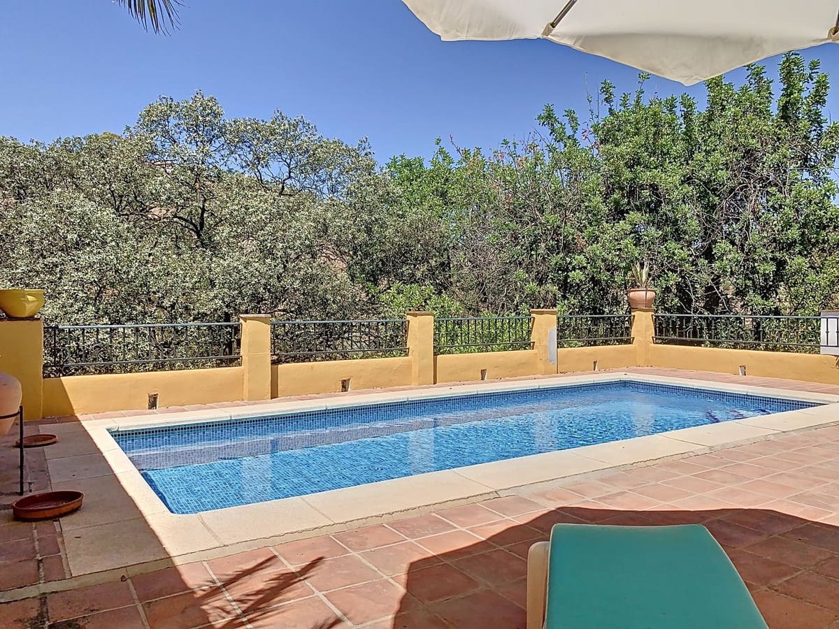 4 chambre Finca/Maison de Campagne à vendre à Comares avec piscine garage - 249 000 € (Ref: 9363272)