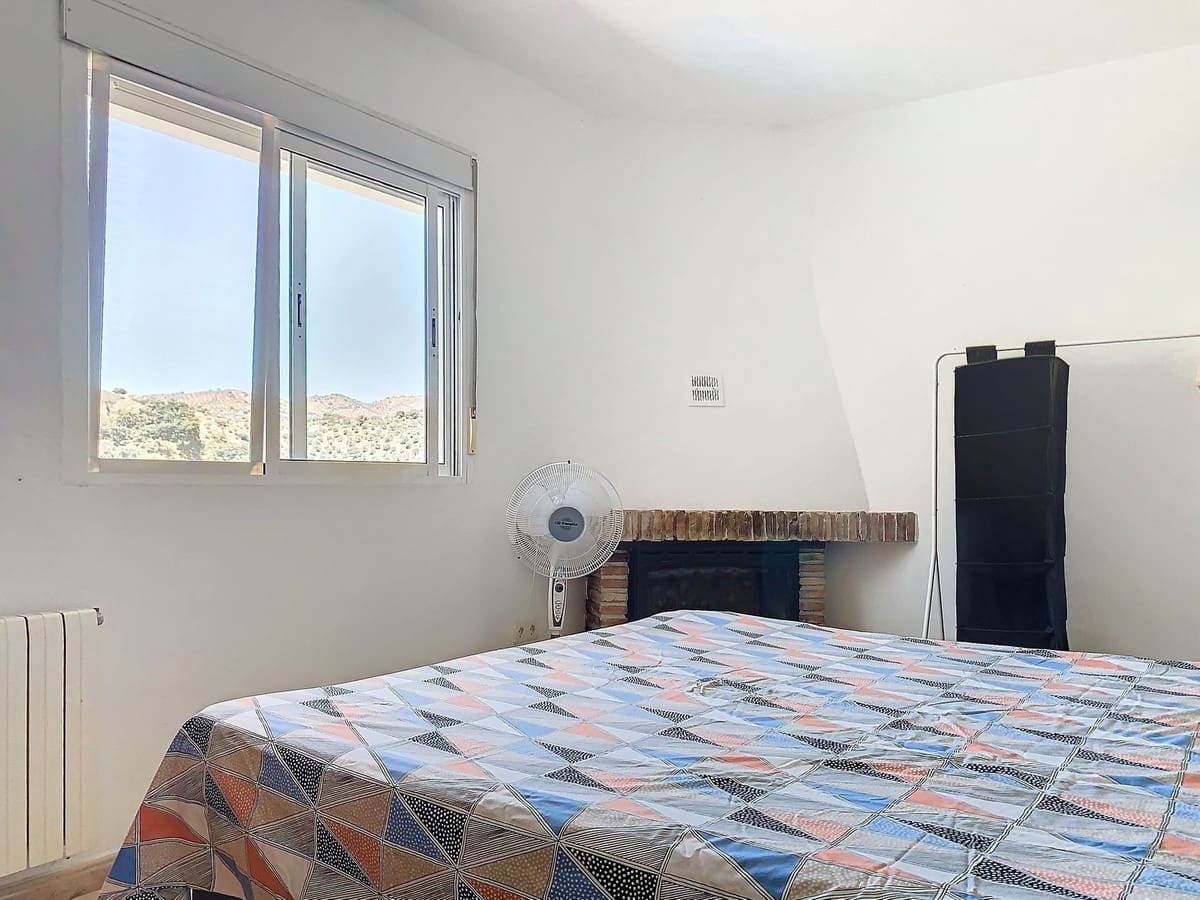 4 Zimmer Finca/Landgut zu verkaufen in Comares mit Pool Garage - 249.000 € (Ref: 9363272)