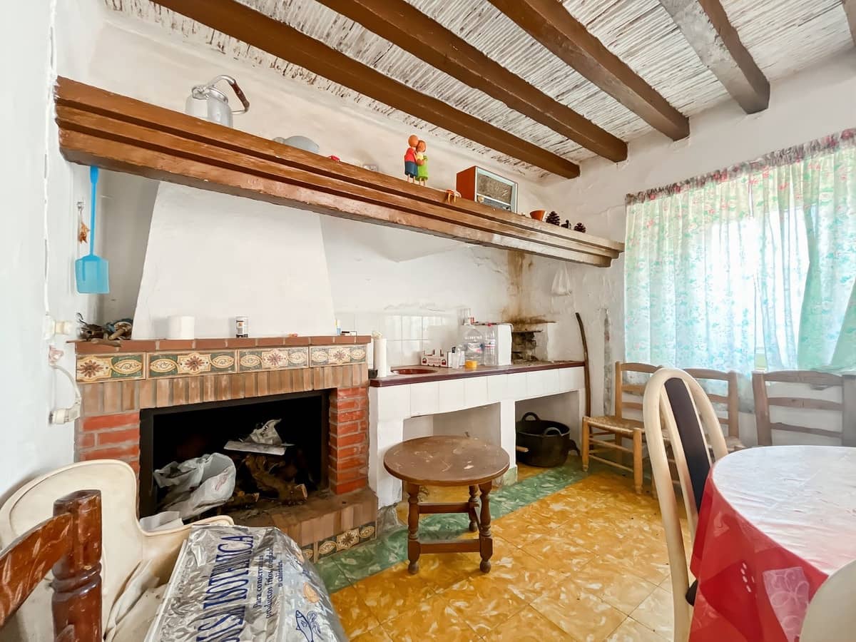 5 chambre Finca/Maison de Campagne à vendre à Comares avec garage - 194 500 € (Ref: 9363273)