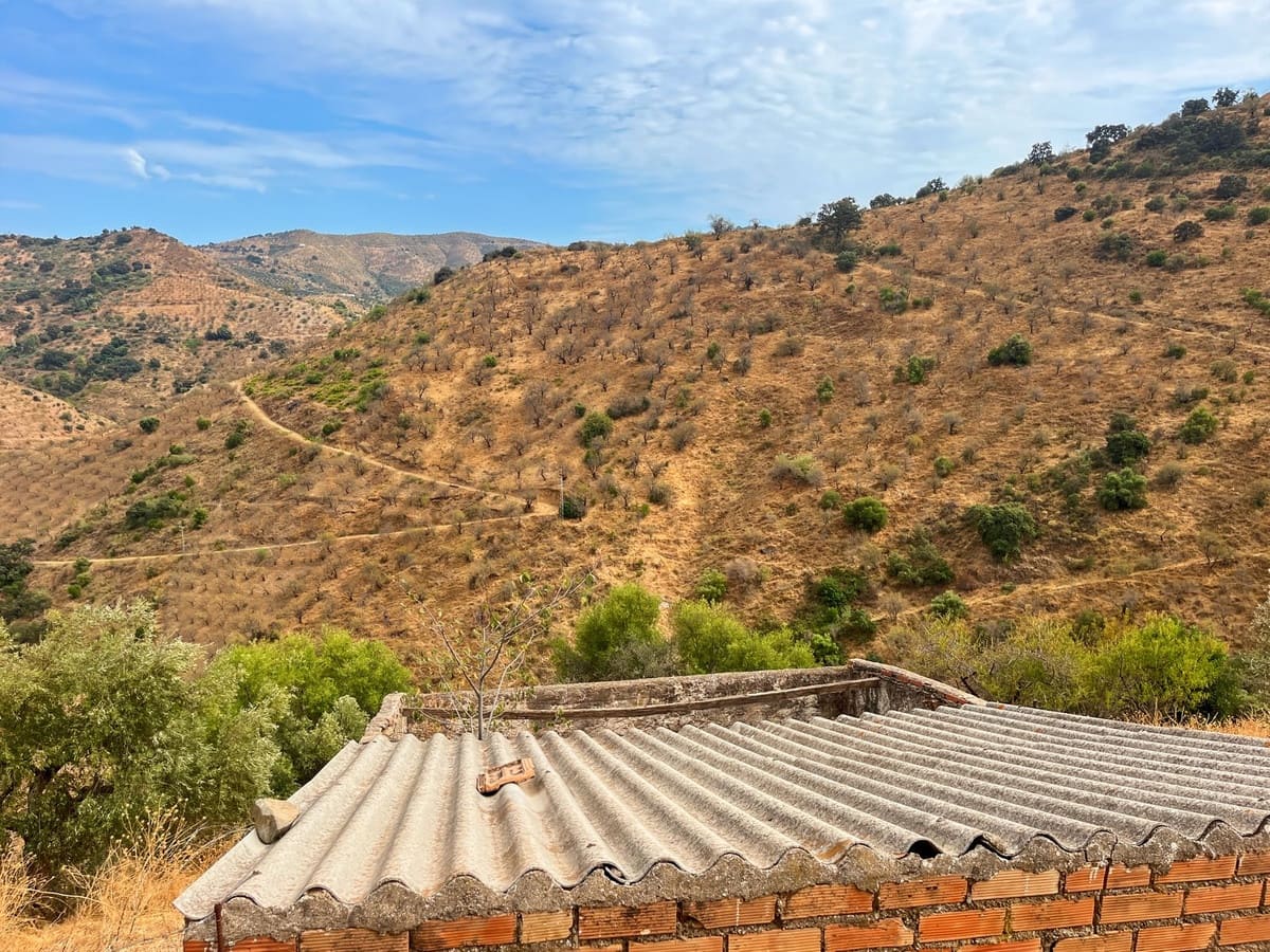 5 Zimmer Finca/Landgut zu verkaufen in Comares mit Garage - 184.000 € (Ref: 9363273)