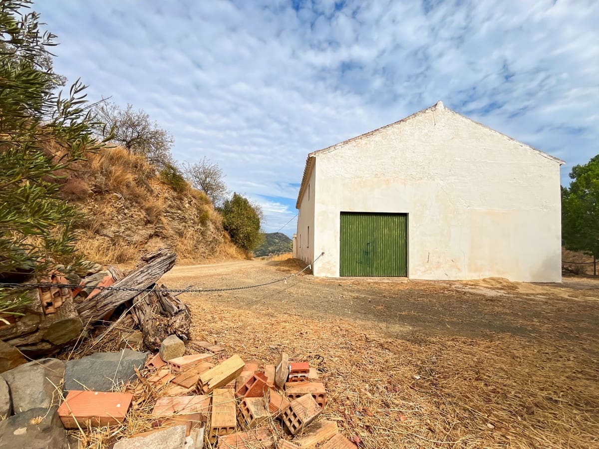 5 Zimmer Finca/Landgut zu verkaufen in Comares mit Garage - 184.000 € (Ref: 9363273)