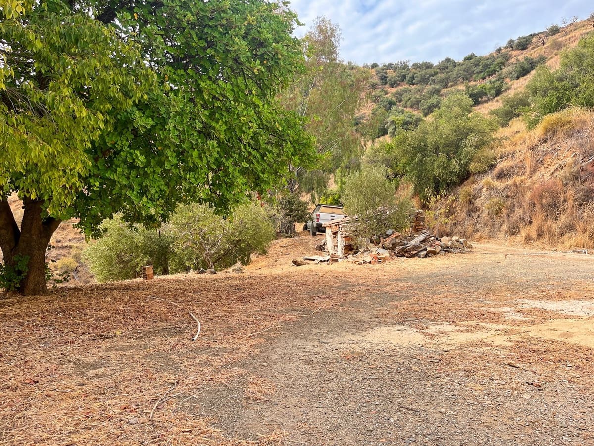 5 Zimmer Finca/Landgut zu verkaufen in Comares mit Garage - 184.000 € (Ref: 9363273)