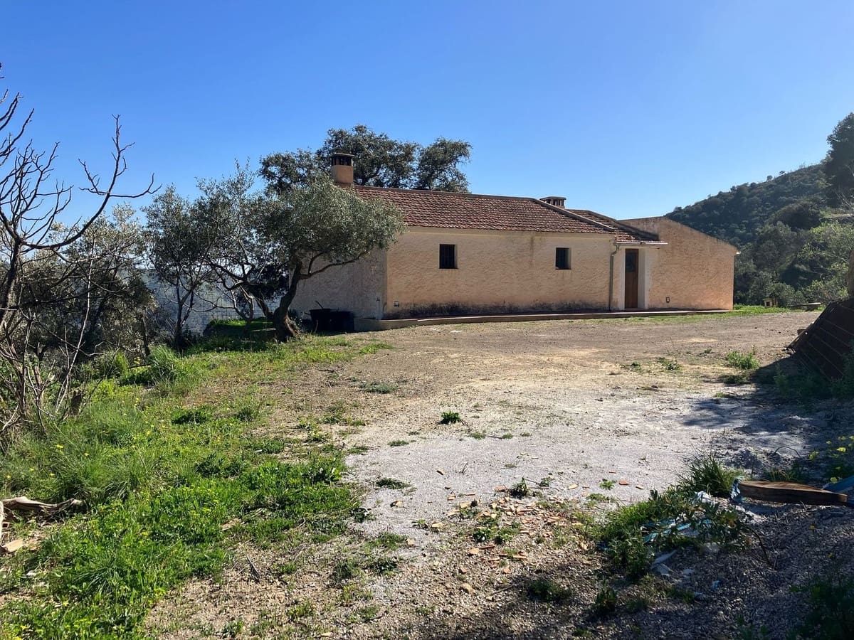 3 soveværelse Finca/Landehus til salg i Comares med garage - € 185.000 (Ref: 9363274)
