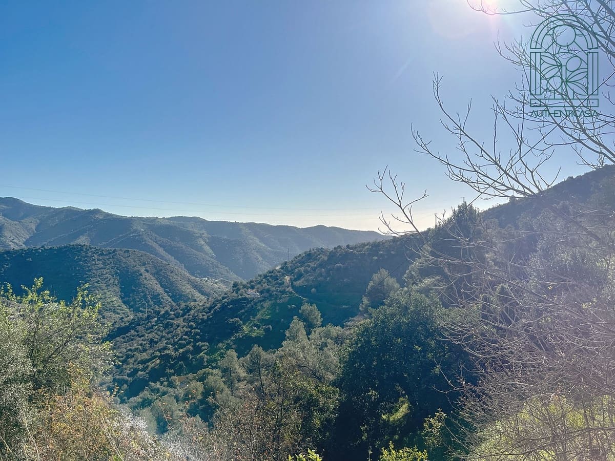 Finca/Casa Rural de 3 habitaciones en Comares en venta con garaje - 185.000 € (Ref: 9363274)