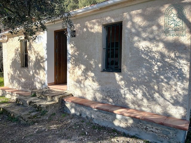 3 bedroom Finca/Country House for sale in Comares with garage - € 185,000 (Ref: 9363274)