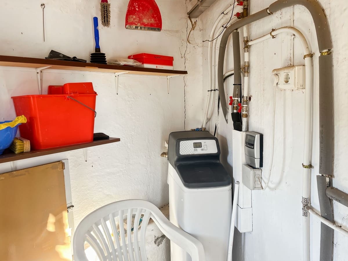 2 quarto Moradia Geminada para venda em Comares com garagem - 98 500 € (Ref: 9363275)